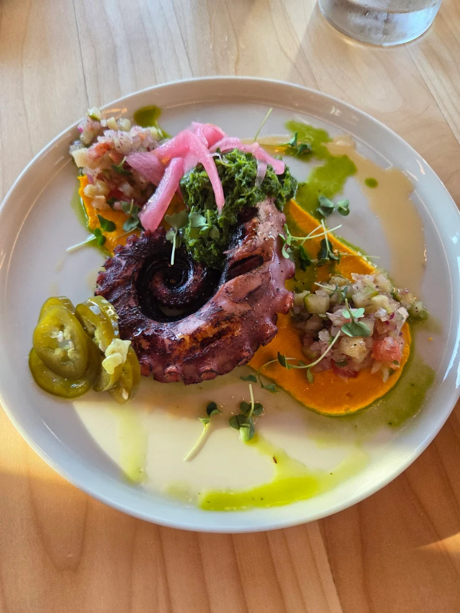 Food & drink, Hooded Merganser Restaurant
