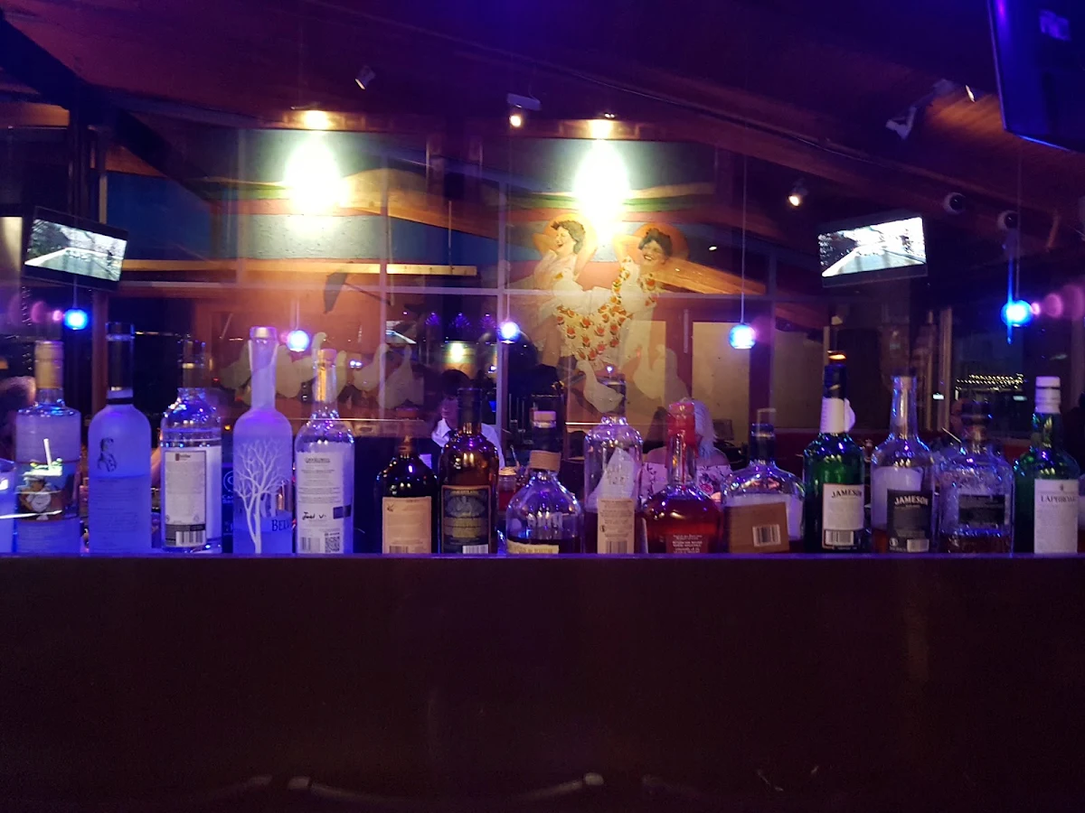 Vibe, Hooded Merganser Restaurant