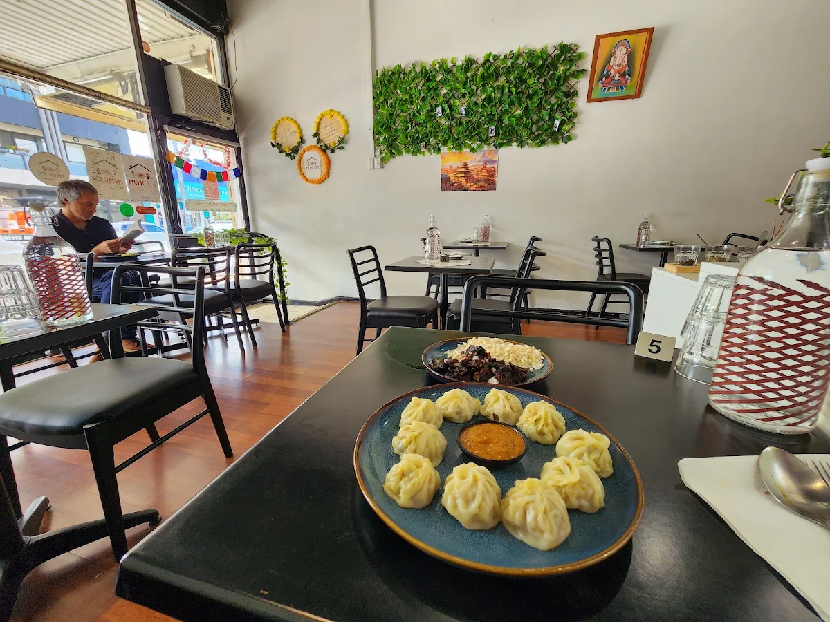 Food & drink, Momo Ghar
