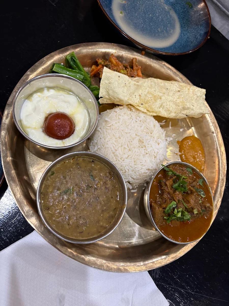 Food & drink, Momo Ghar