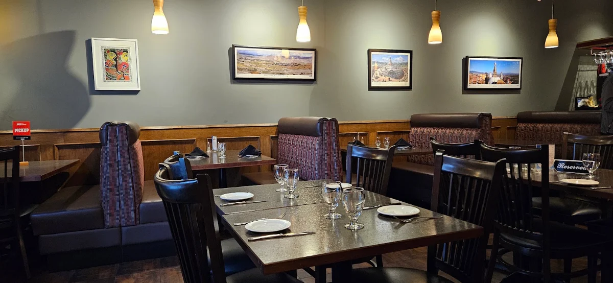 Vibe, Green Chili - Indian Cuisine Calgary