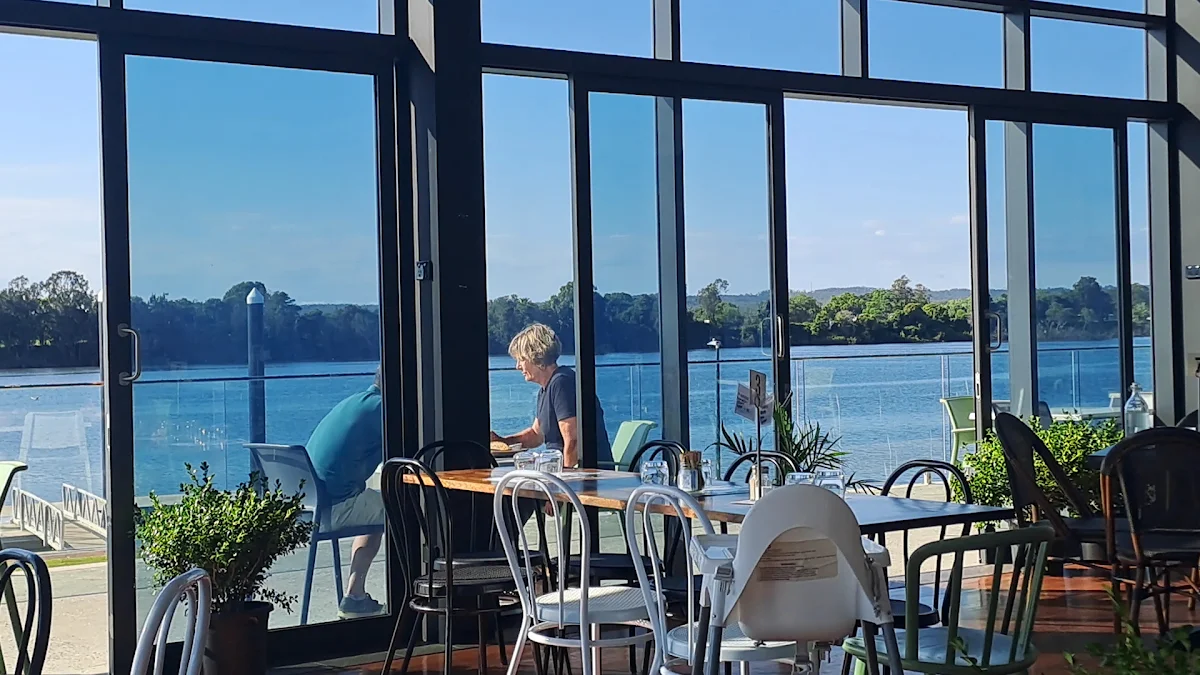 Vibe, The Boathouse Cafe