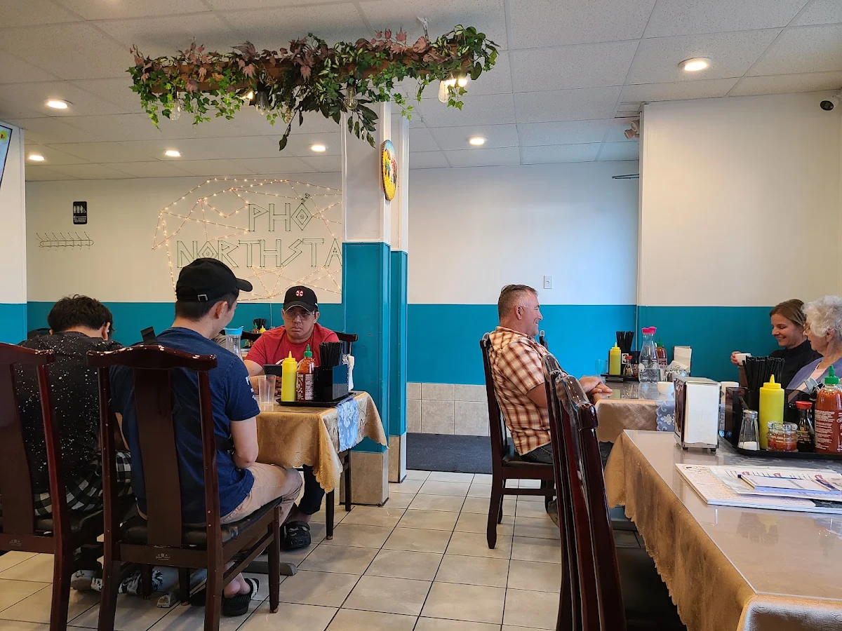 Vibe, North Star Pho