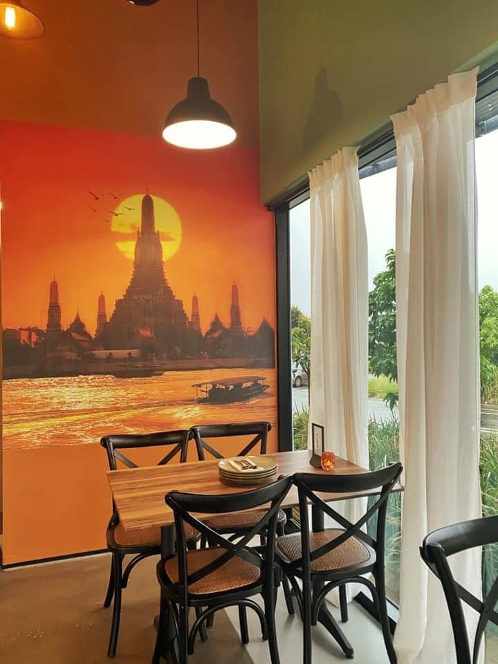 Vibe, Pikoon Thai Restaurant