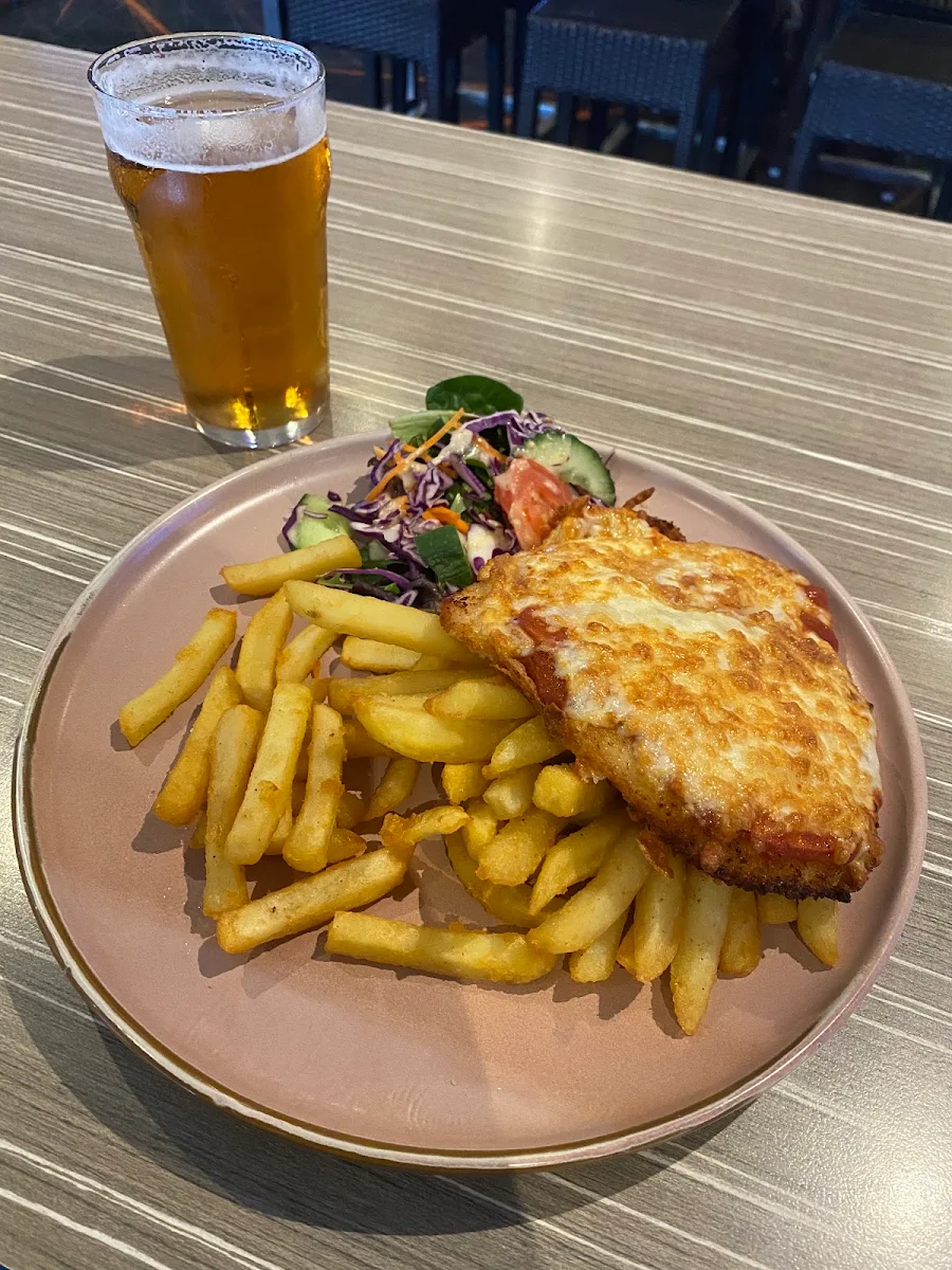 Food & drink, Waurn Ponds Hotel