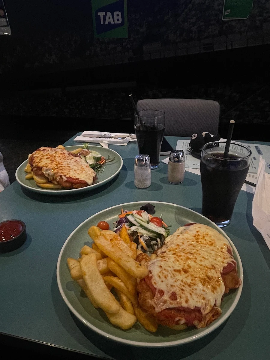 Food & drink, Waurn Ponds Hotel