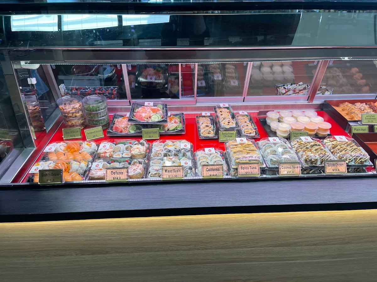 Vibe, Han's Sushi Bar