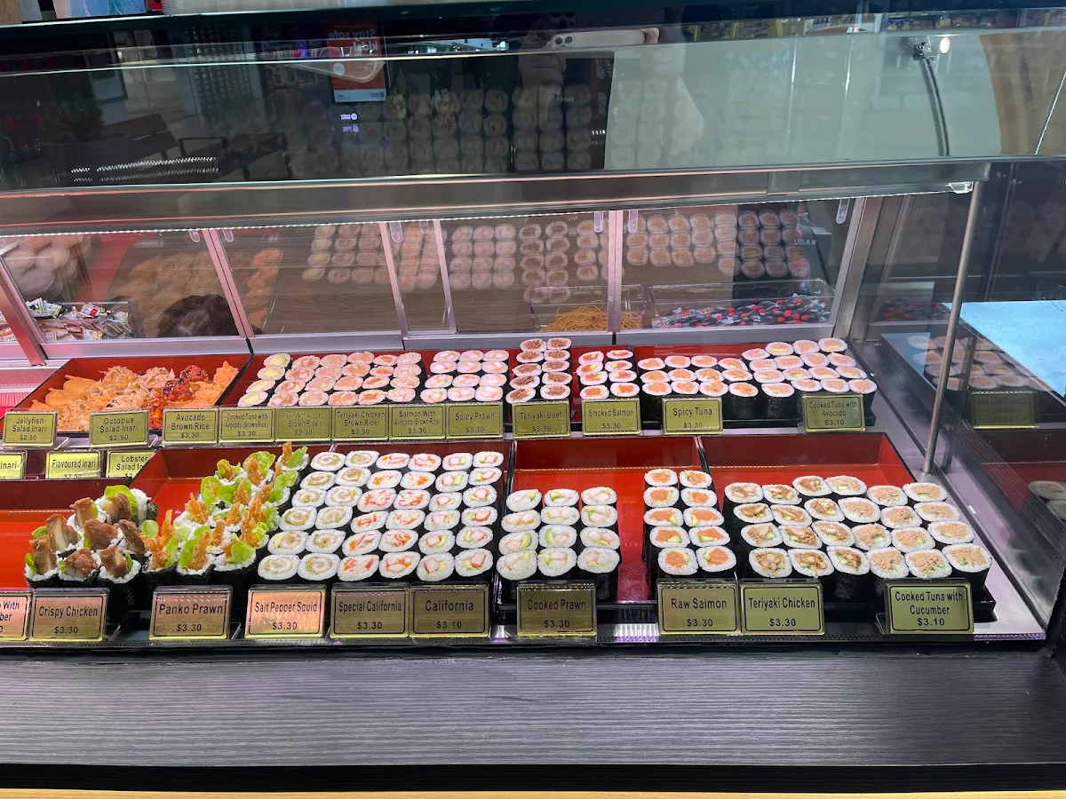Vibe, Han's Sushi Bar