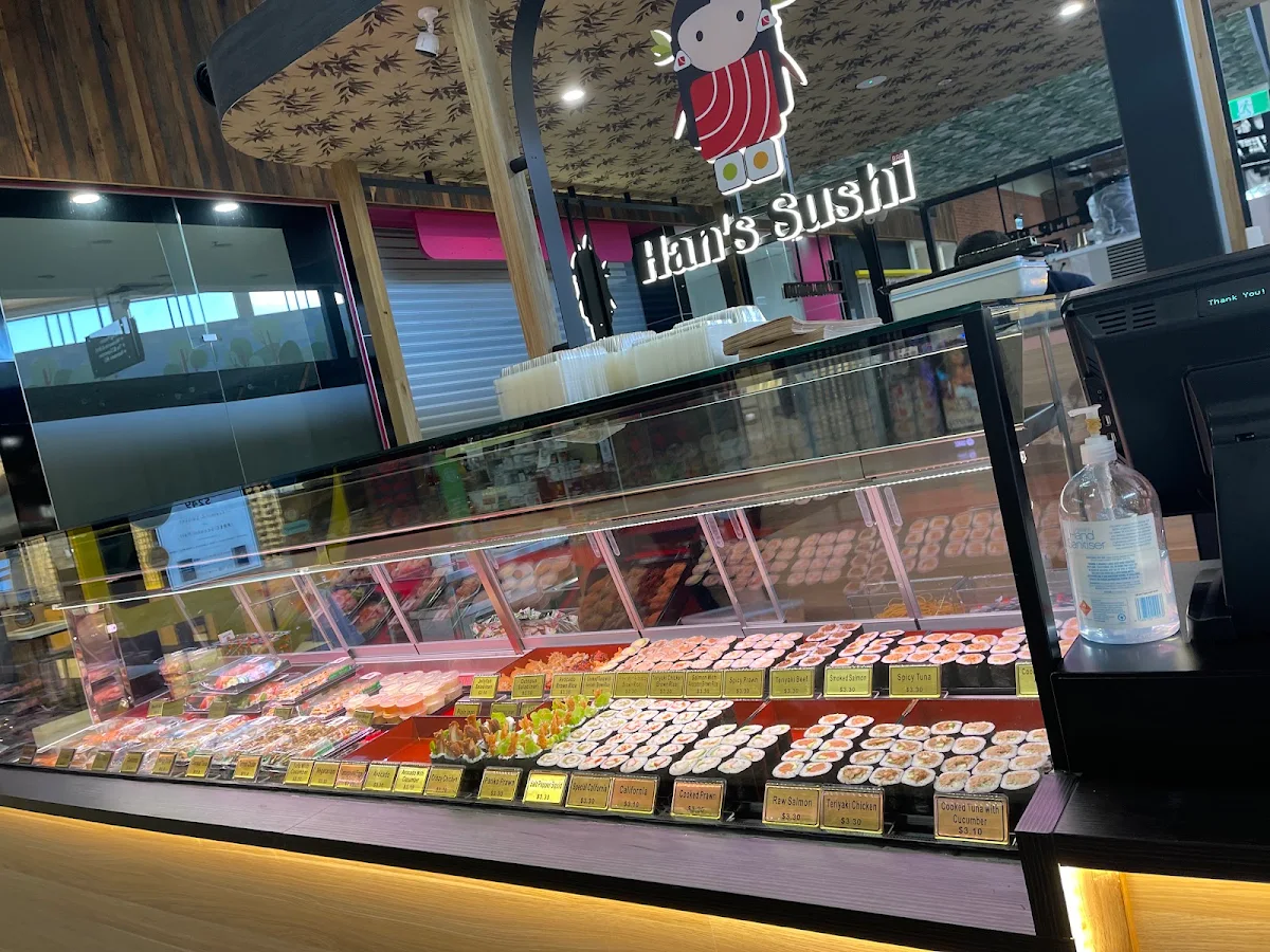 Vibe, Han's Sushi Bar