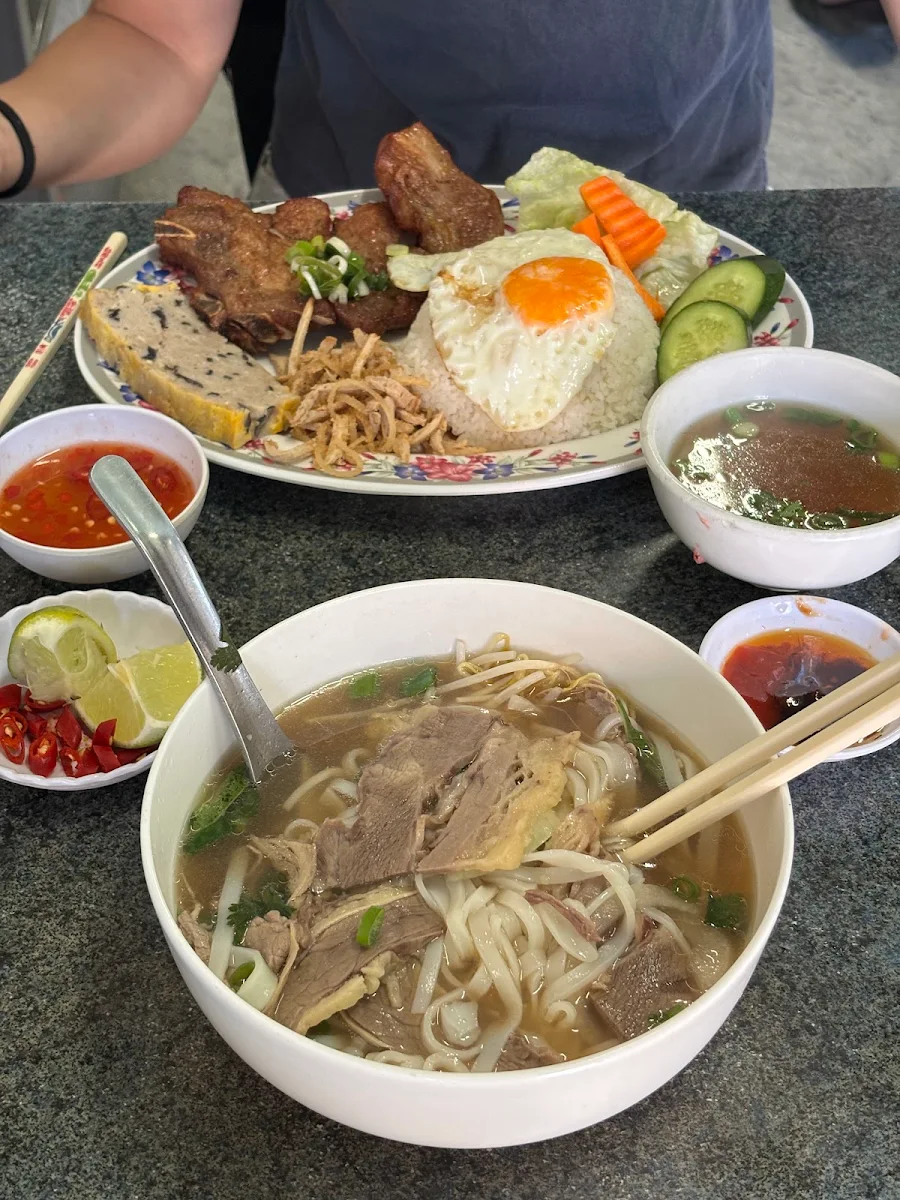 Food & drink, Pho 54