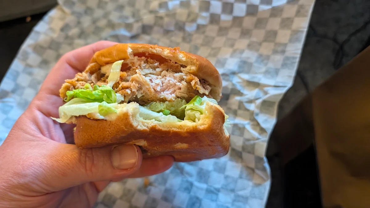 Food & drink, Aladins Pizzeria & Shawarma Café