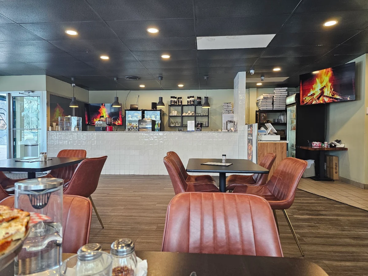 Vibe, Aladins Pizzeria & Shawarma Café