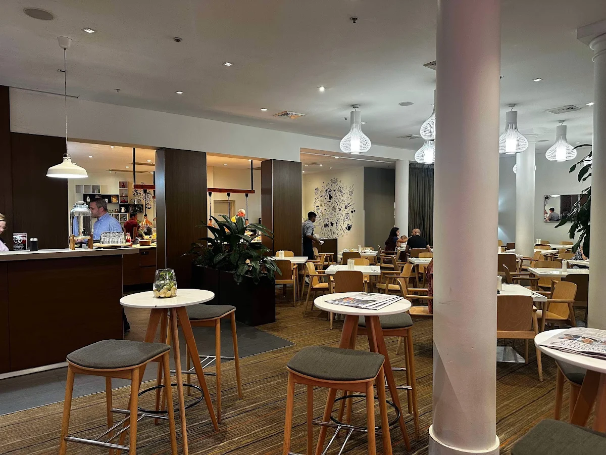 Vibe, Thomas St. Kitchen & Bar