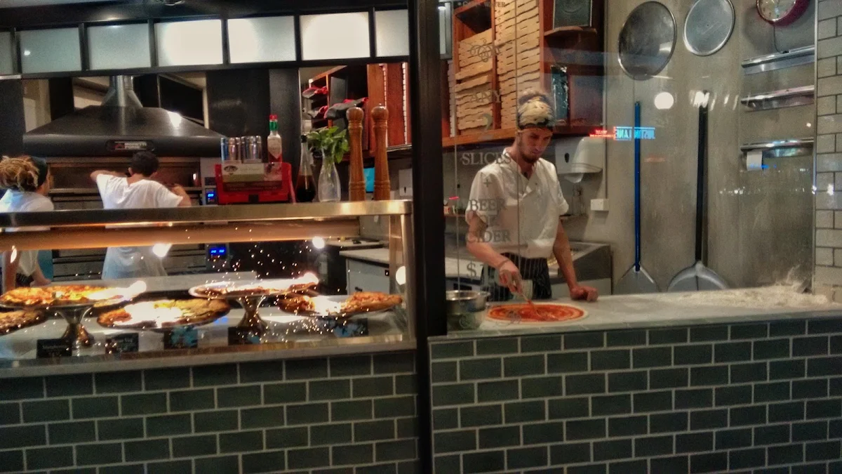 Vibe, Burleigh Pizza