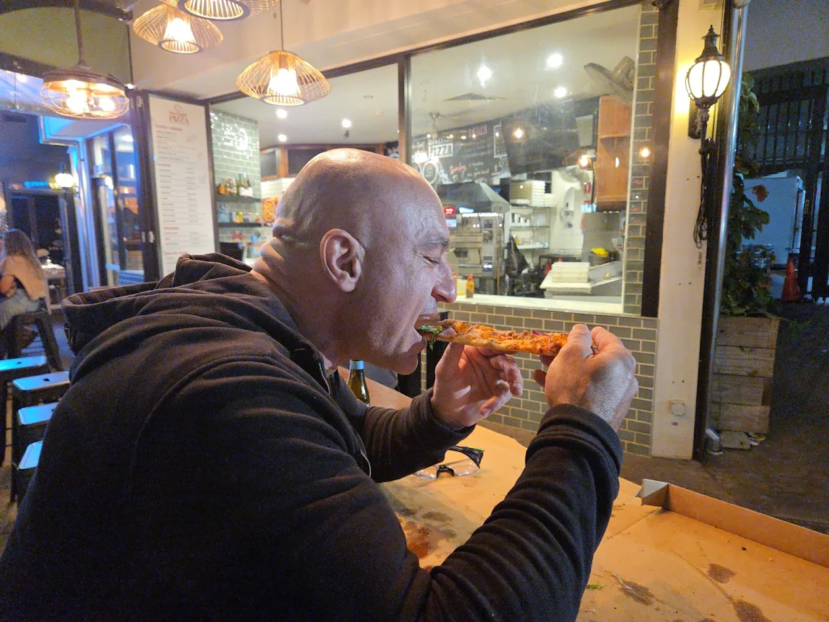 Vibe, Burleigh Pizza
