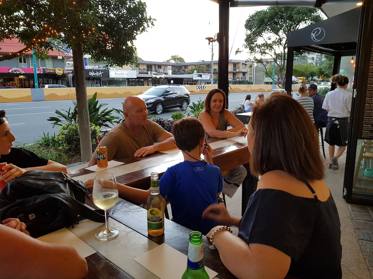 Vibe, Burleigh Pizza