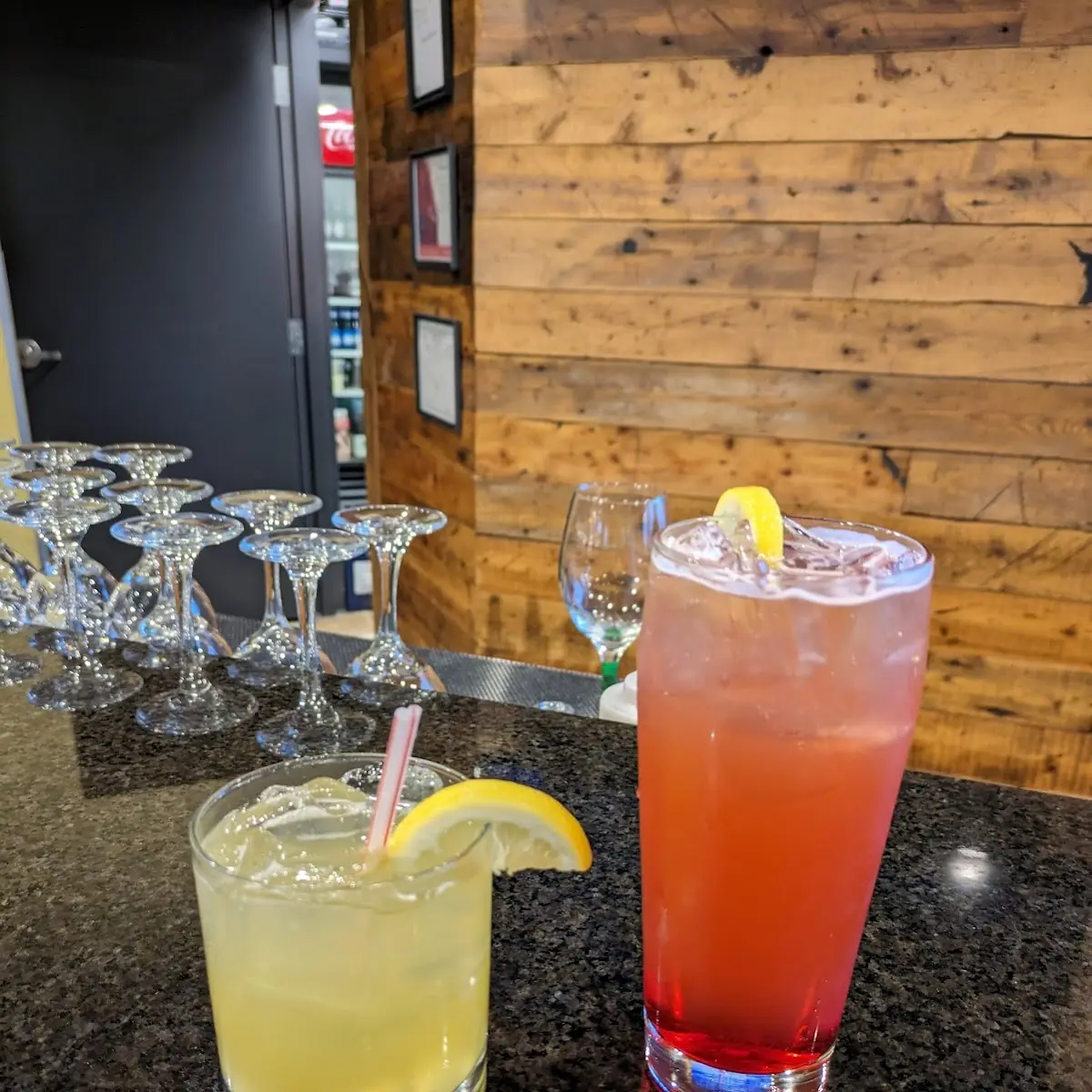 Food & drink, Armando's Pizza - Riverside Dr E
