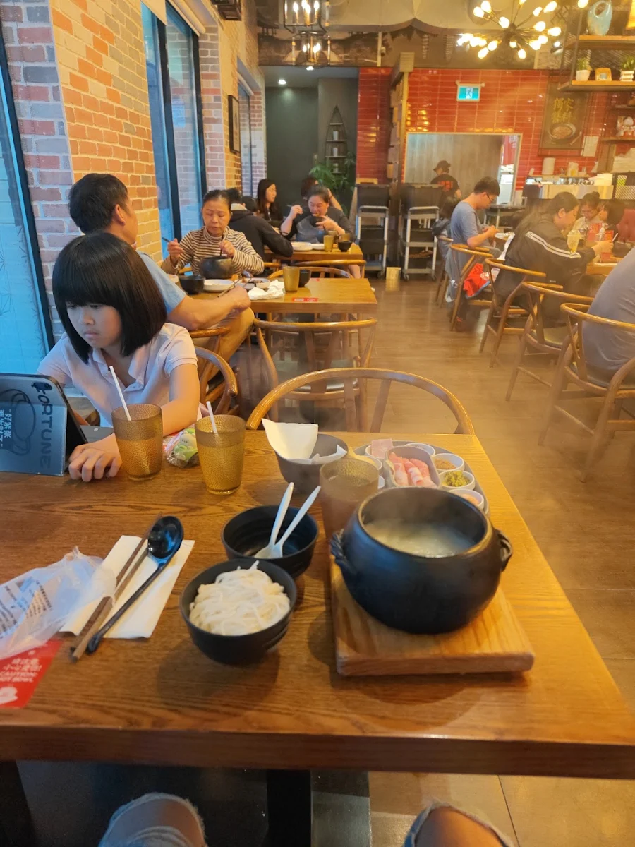 Food & drink, Shi MiaoDao (Ten Seconds) Yunnan Rice Noodle (Scarborough) 十秒到云南过桥米线