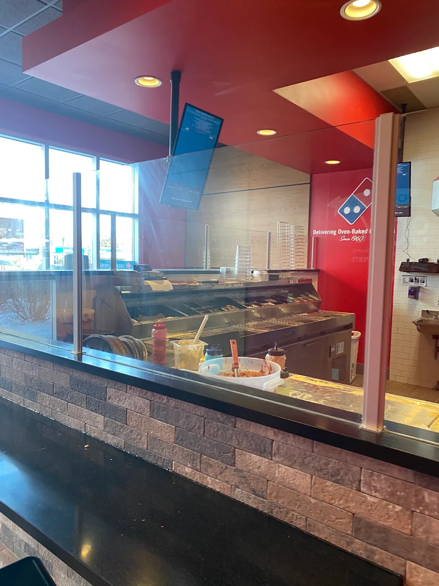 Vibe, Domino's Pizza