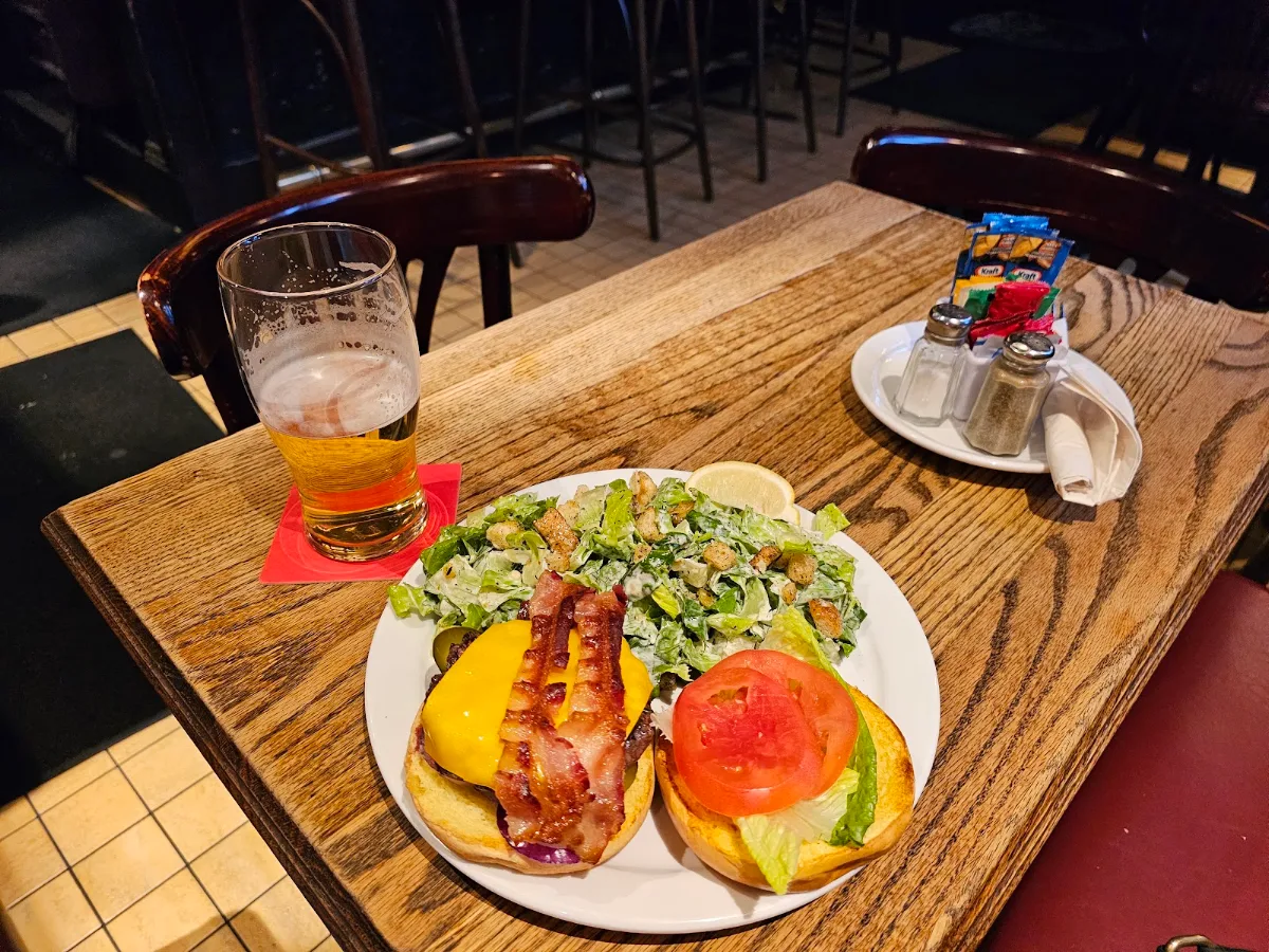 Food & drink, Hurley's Irish Pub