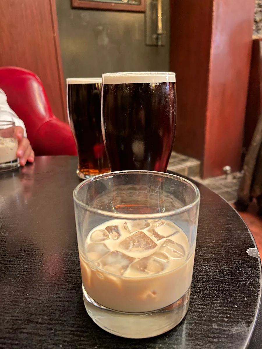 Food & drink, Hurley's Irish Pub