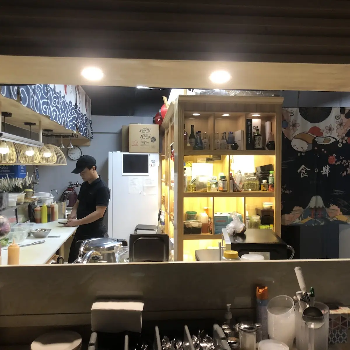 Vibe, Taku Sushi & Ramen