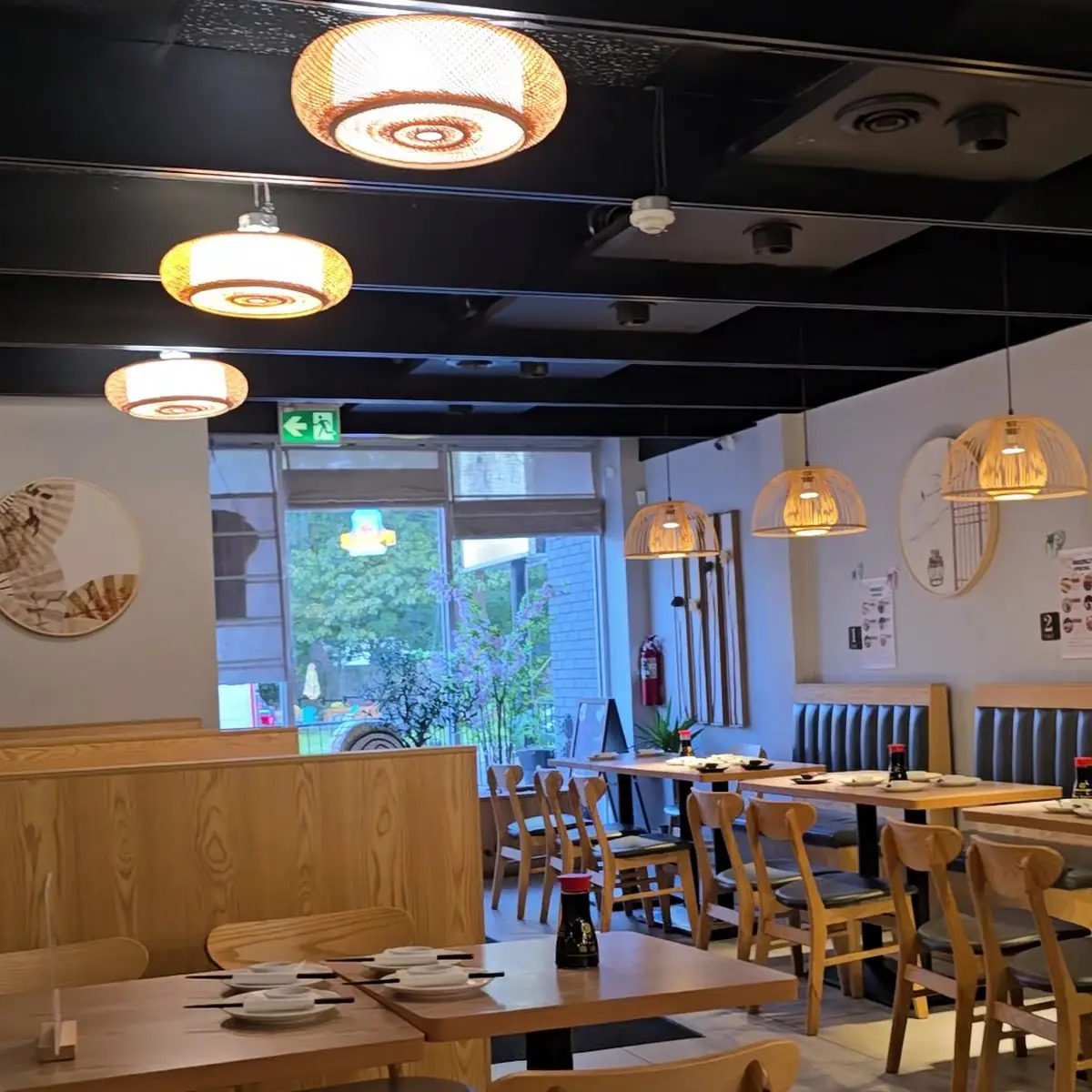 Vibe, Taku Sushi & Ramen