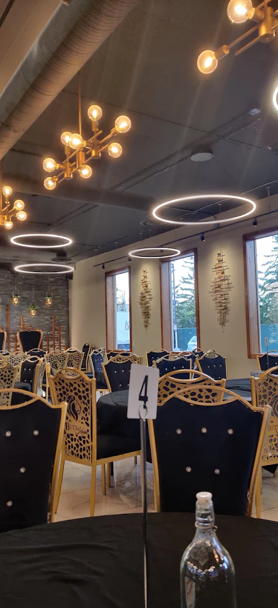 Vibe, Butt Karahi Restaurant & Banquet Hall