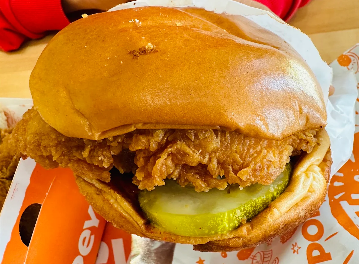 Food & drink, Popeyes Louisiana Kitchen