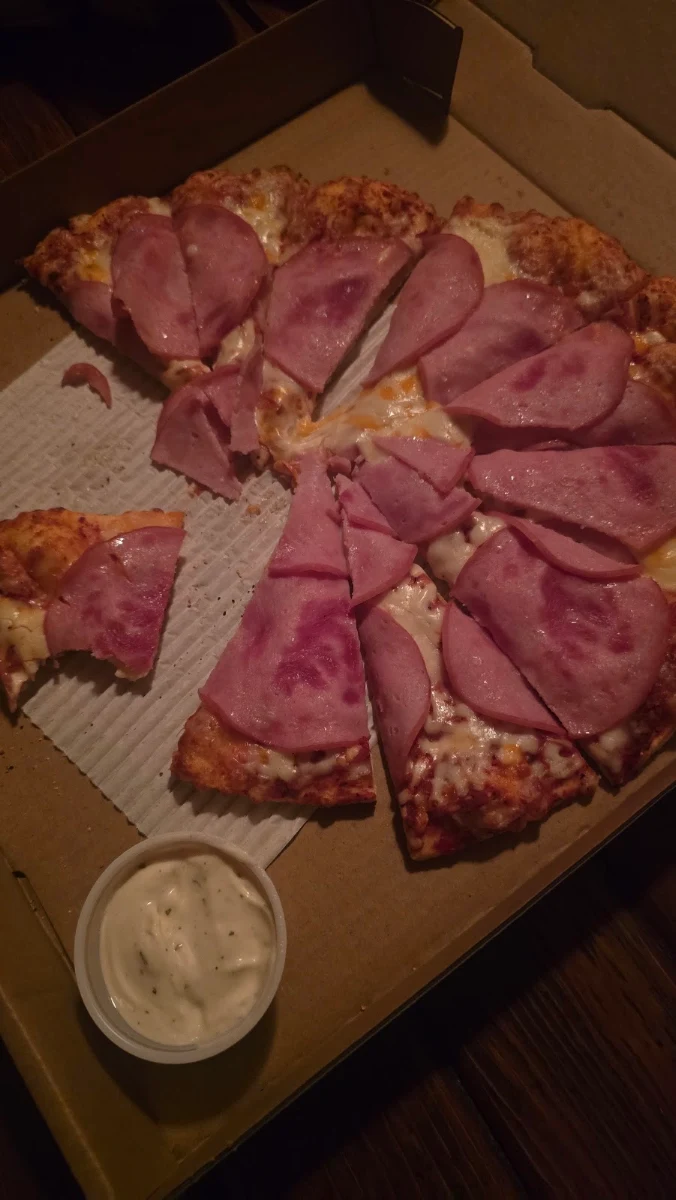 Food & drink, Tom's House Of Pizza