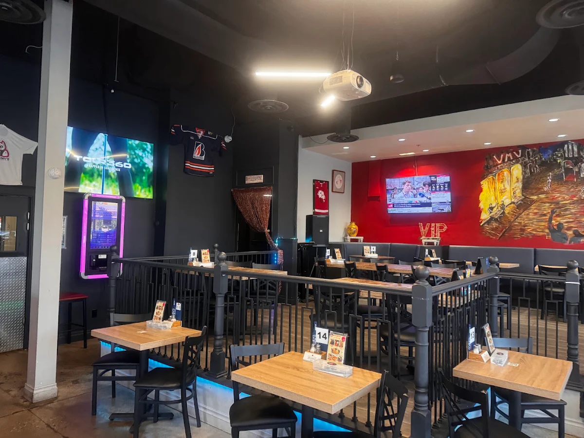 Vibe, VMV's Bar & Grill