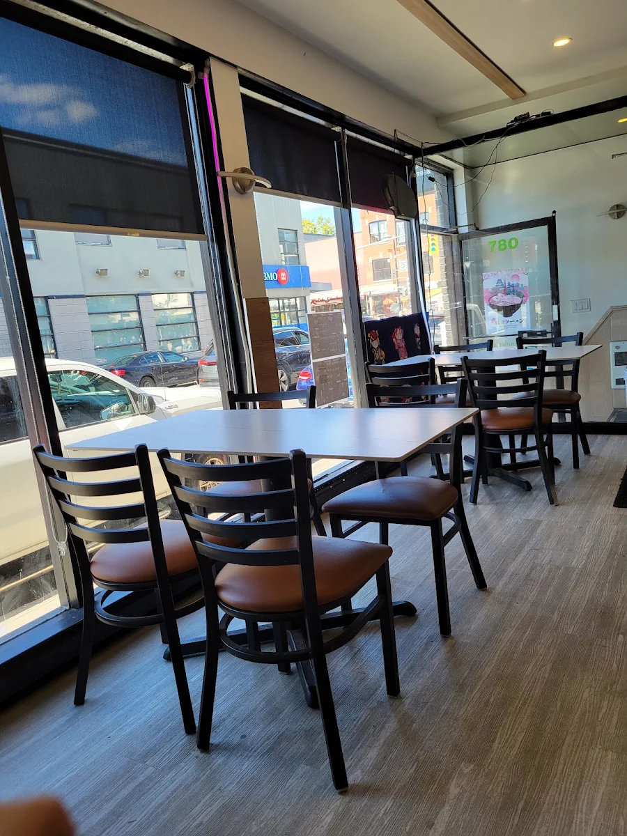 Vibe, Ichi Shop & Ramen