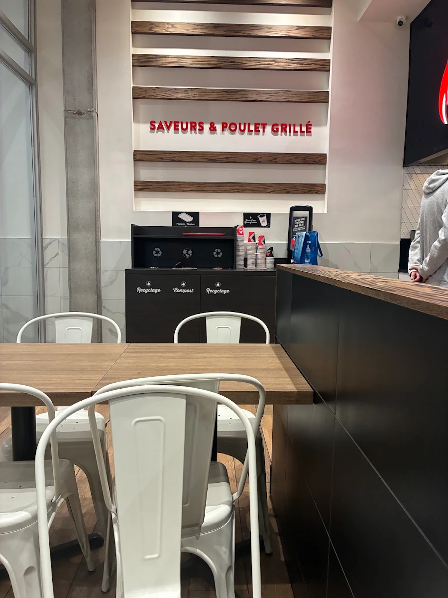Vibe, Poulet Rouge
