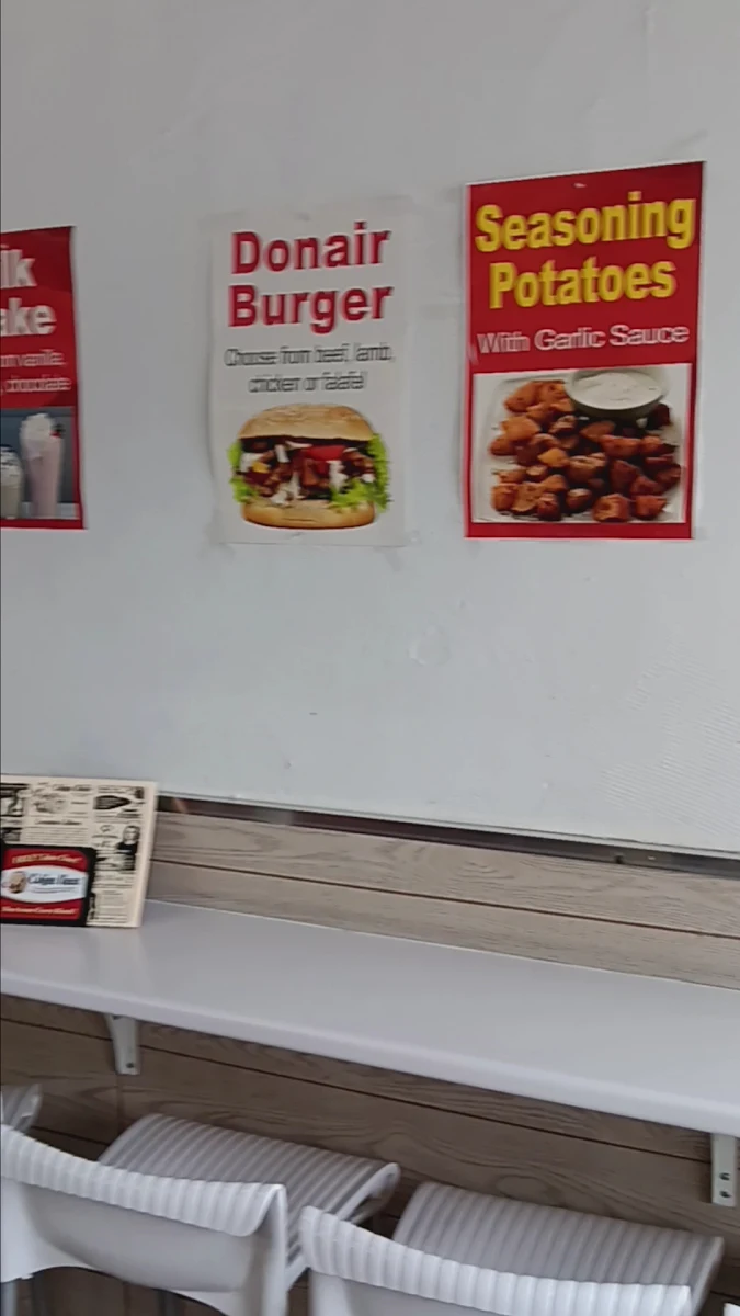 Vibe, Mission Donair Shack