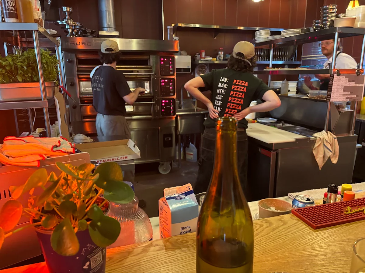 Food & drink, Pizzeria Locali