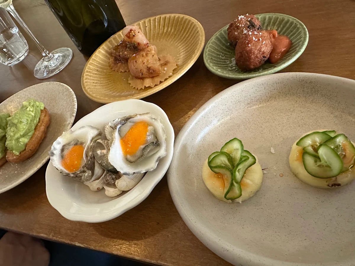 Food & drink, Manze