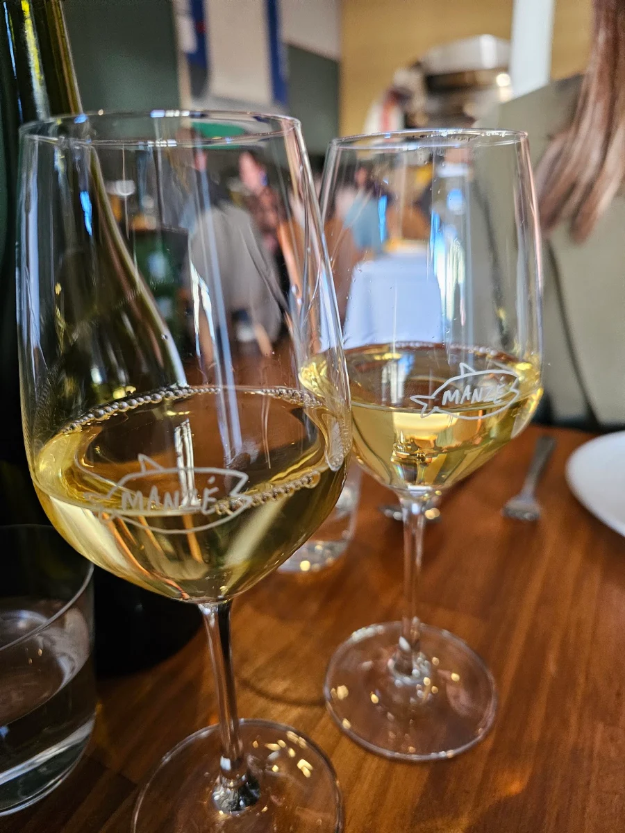 Food & drink, Manze