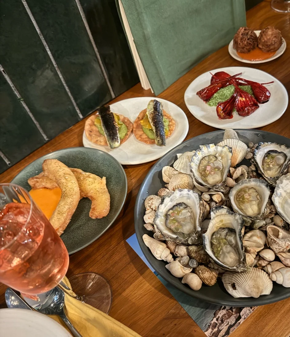 Food & drink, Manze