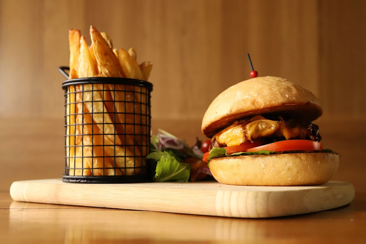 Food & drink, Jimmy O'Neills Whiskey & Alehouse