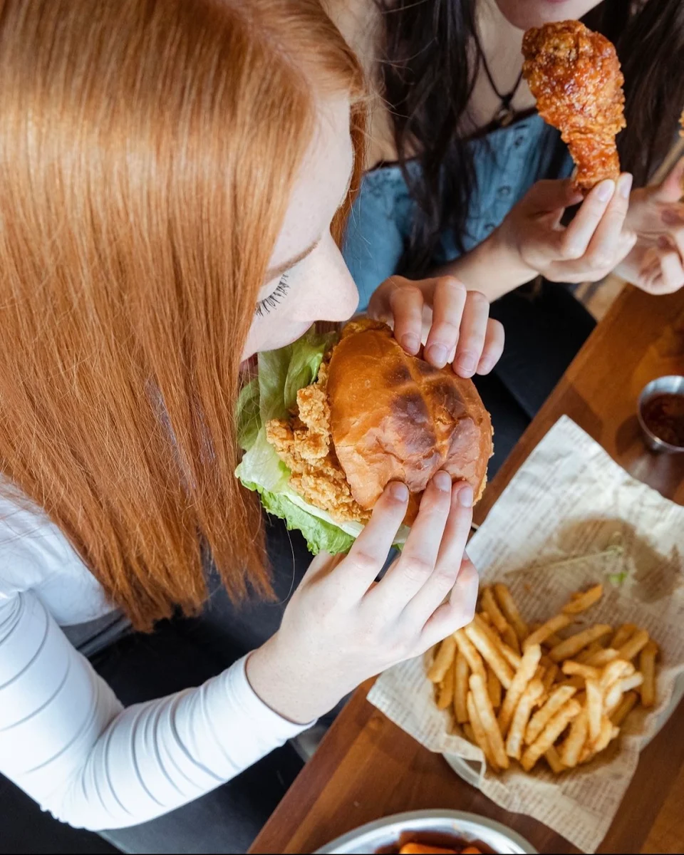 Food & drink, WOW Chicken (Ponoka)