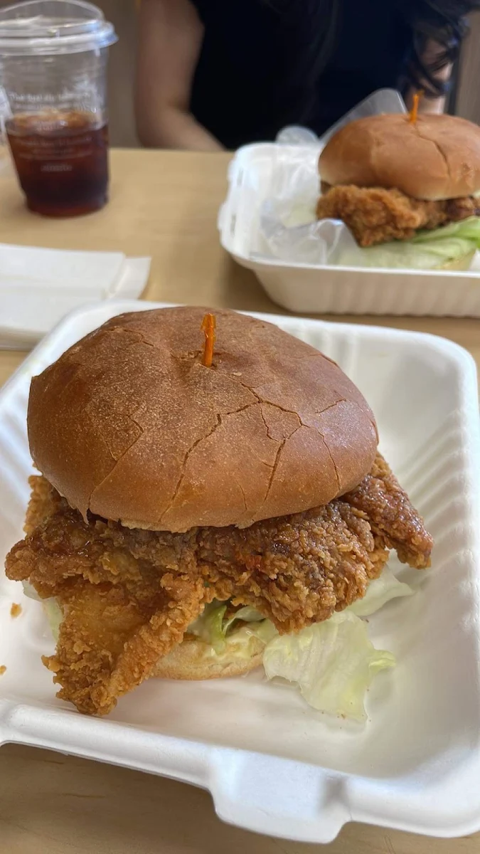 Food & drink, WOW Chicken (Ponoka)