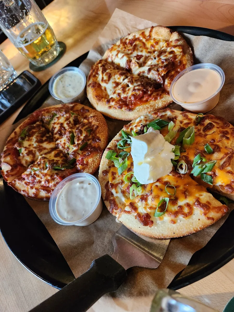 Food & drink, Boston Pizza