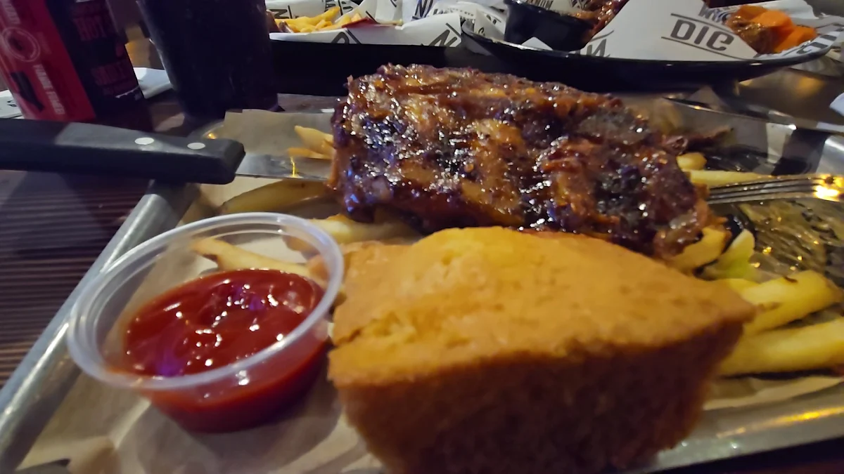 Food & drink, Montana’s BBQ & Bar