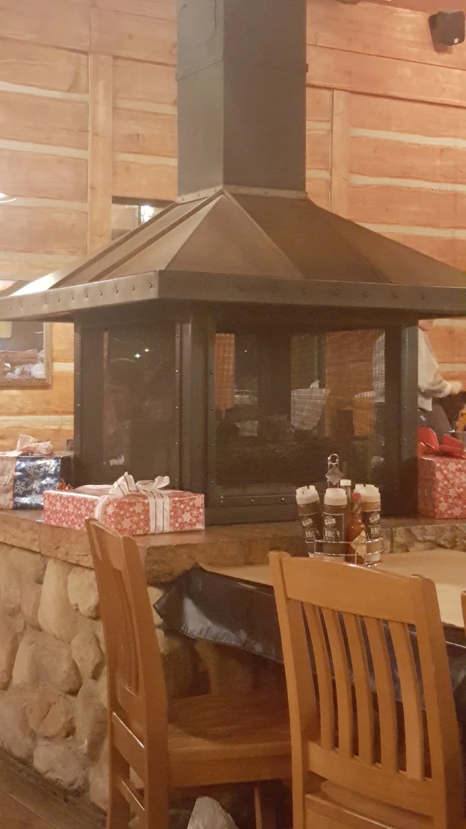 Vibe, Montana’s BBQ & Bar