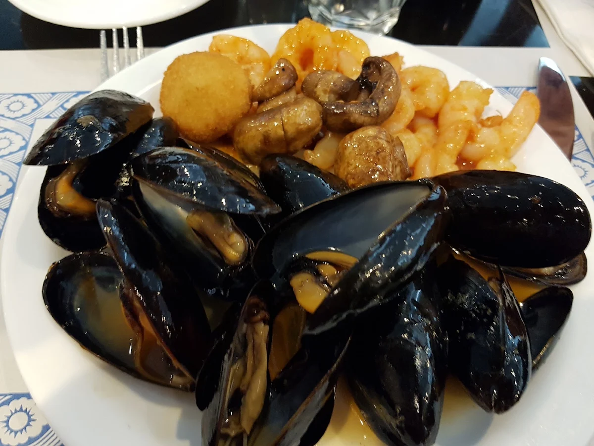 Food & drink, Buffet Maison Chan