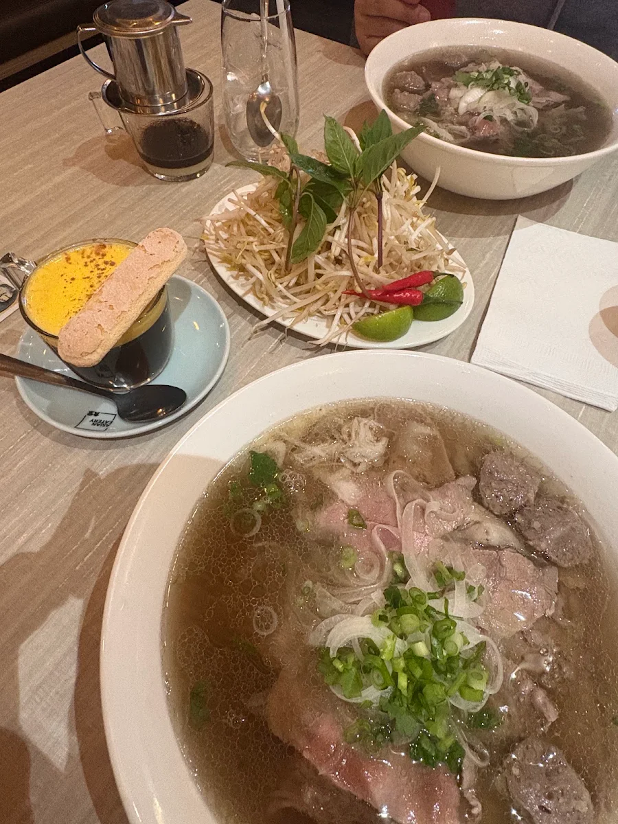Food & drink, Pho D'lux