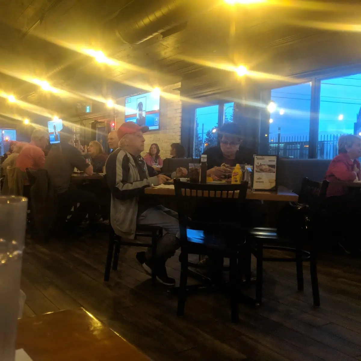 Vibe, Chuck’s Roadhouse Bar and Grill
