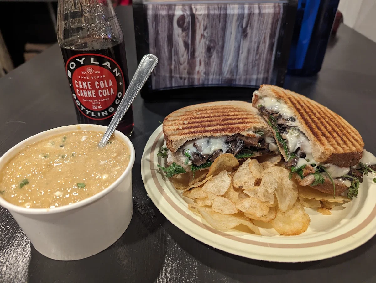 Food & drink, The Tin Roof Cafe & Creamery