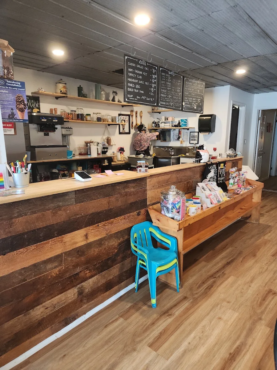 Vibe, The Tin Roof Cafe & Creamery