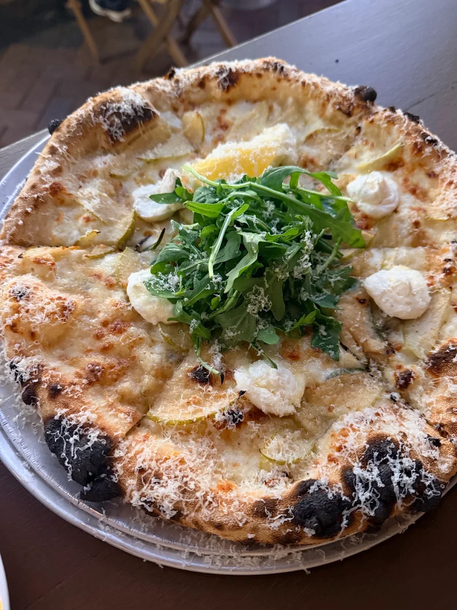 Food & drink, Lenny Pizzeria & Bar